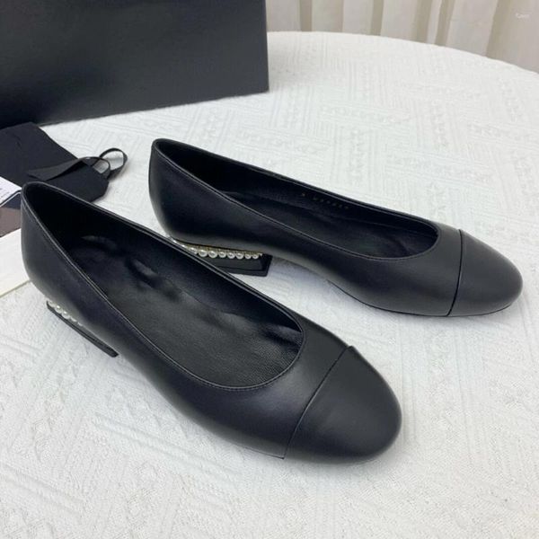 Sapatos casuais Spring para Woemn Genuine Leather Slip em Ballet Flats Mixed Heels Saltos baixos Designer de pérolas Zapatillas Mujer