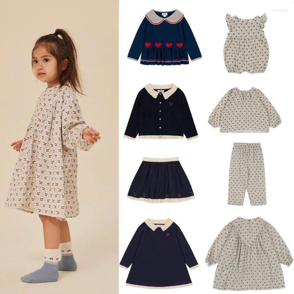 Set di abbigliamento KS 2024 Spring Girls Stamping Abito a maniche lunghe Maglie a maglia carina e gonne vestiti per bambini Bambini per bambini pagliaccio p