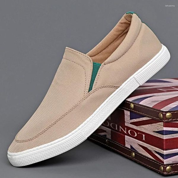 Sapatos casuais 2024 Moda de lona masculina deslize em pomotes de designer de primeira linha de verão tênis respiráveis planos bd24062