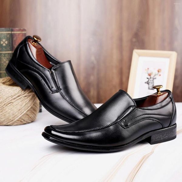 Casual Schuhe Herren Leder Vintage Kleid 12 Modestil Männer atmungsaktives bequemes Business -Slip auf der Arbeit unten