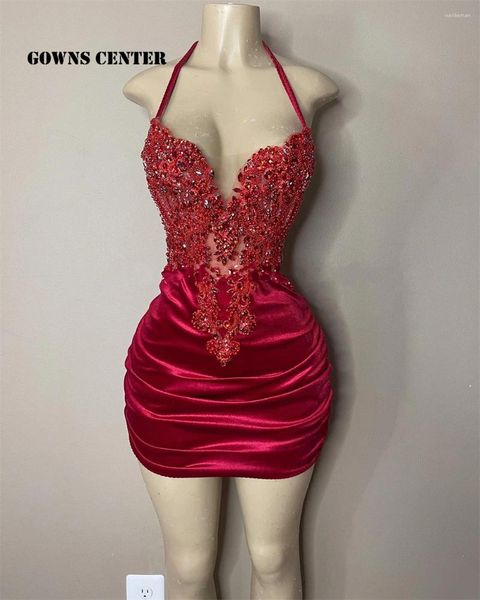 Платья для вечеринок Halter Red Velvet Prom 2024 для черных девушек платье Homecoming Элегантное мини -коктейльное платье русалка русалка