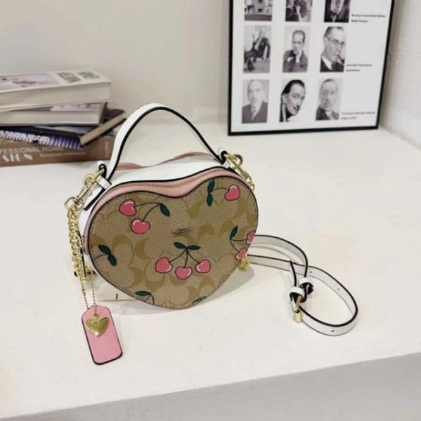 Sacca per cuore di ciliegia desinger mini simpatica borsa da spalla da donna borse borse vintage nuvolosa borse a traversa rosa in pelle