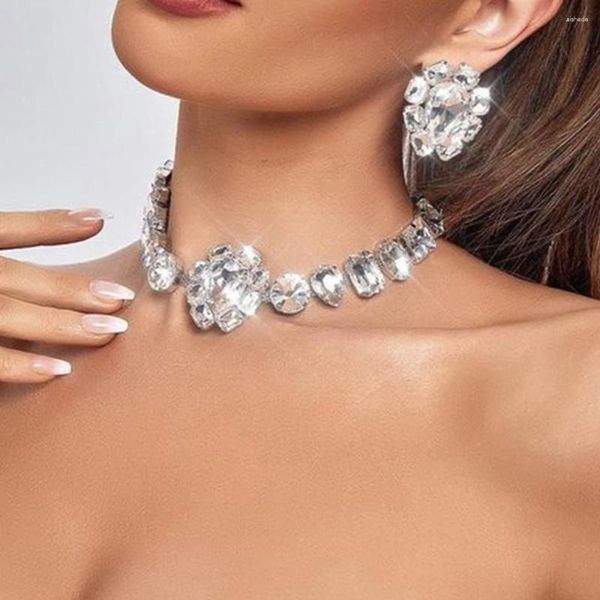 Halskette Ohrringe Set Stonefans Elegante geometrische kostenlose Versandartikel Modenshow Bling -Strass -Frau Girl Geschenk
