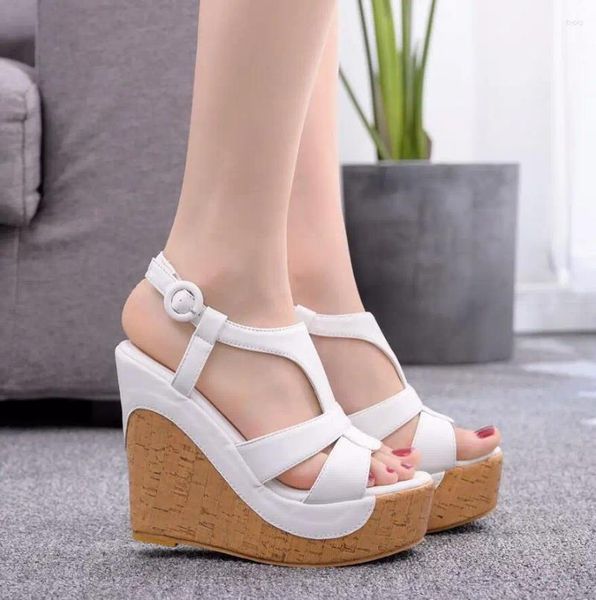 Sandálias wemen wedge plataforma à prova d'água Hollow-out ladies altos sapatos de fivela simples de verão aberta de 12 cm