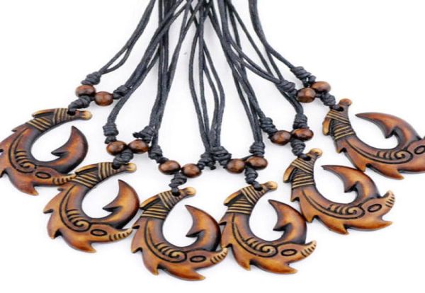 INTEIRO 12PCSLOT COO HOMEN Women039S New Zealand Tribal maori Hei Matau Fish Hook Charms Pingents Surfer Colar Cheker Gift 3347580