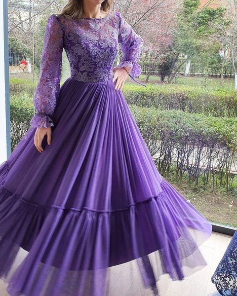 Abiti per feste Lavender Lace Tulle Long Maniche Prom Prom A-Line Lunghezza araba Saudita Arabica Abito da sera