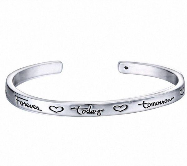 Bracelete de fofinho novo com carta inspiradora de pulseira de bracelete gravada exclusiva para amigos Forever Silver Charms 2016 CHA8727296