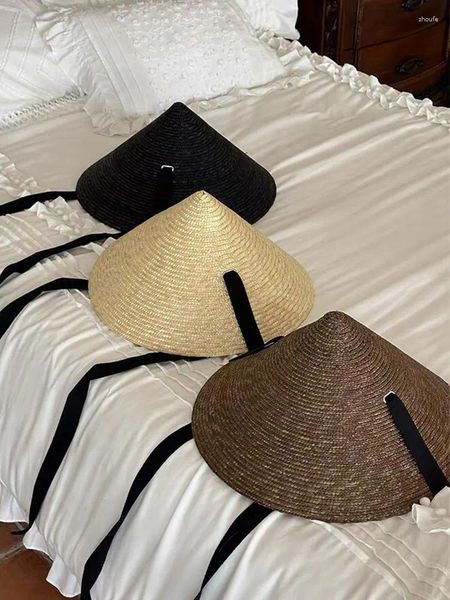 Beretti Europei American Vacanze nere Khaki Cappelli naturali di paglia per donne Cappello di secchio Legato il mago Summer Beach Sun