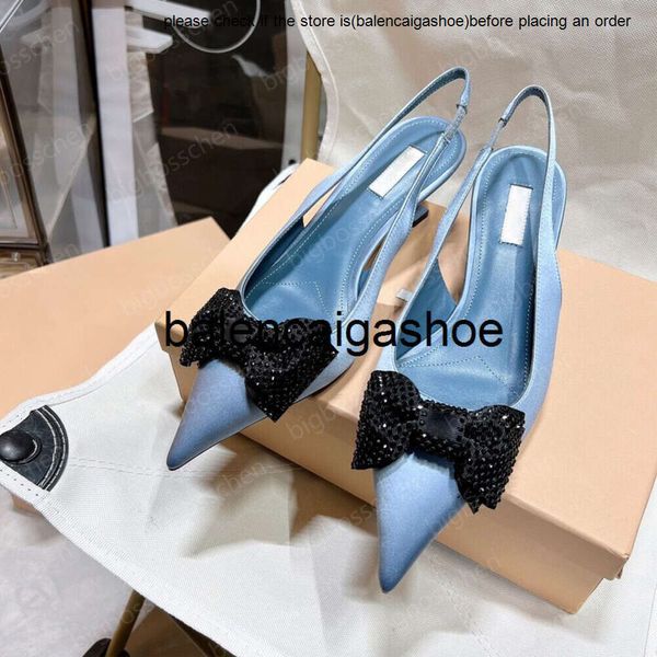 Miui Ladies Luxury Troder Designer Designer High Heels Satin Silk Опознанный газет с чернозово