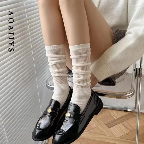Mulheres meias 3pcs lolita para joelheiras Socas japonesas Lady Lady Splicing Black White Coreano Preppy Casual Tube