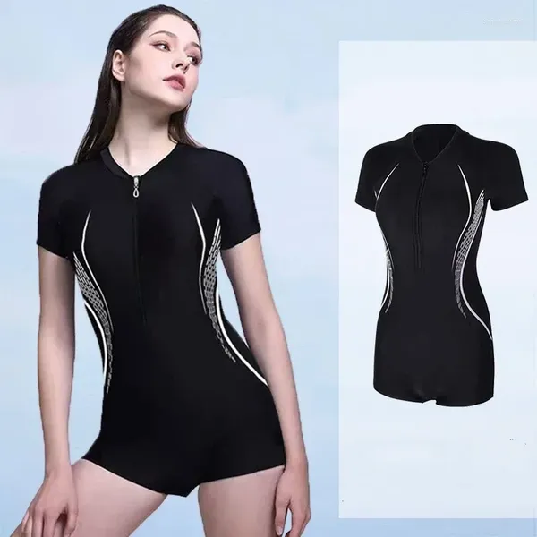 Swimwear femminile 2024 Donne da un pezzo impermeabile per la protezione da sole atletica spiaggia corta manica corta drying da bagno da bagno da bagno