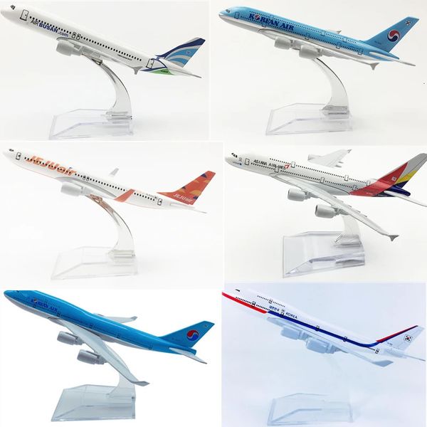 16cm Airlines coreanas B737 B747 Airbus A320 A380 Modelos de aeronaves fundidas de aeronaves de metal A380