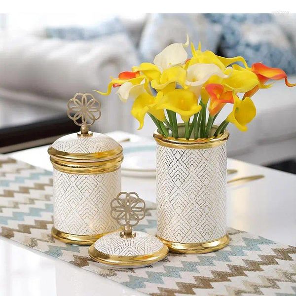 Vasos Gilded Gilded Listed Ceramic Vase Creatative Storage Gares com tampa Decoração de Decoração Pots de Tea Caddy Flor Moderna Decoração de Casa Moderna