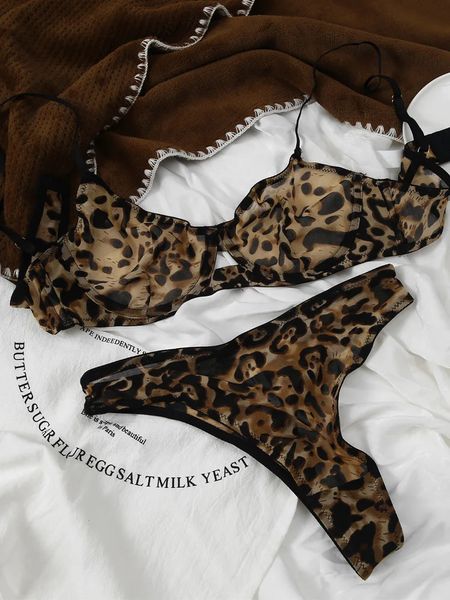 Sexy lingerie sutiã conjunto de leopardo malha transparente de roupas íntimas femininas Bralette grande com calças Conjunto 240430