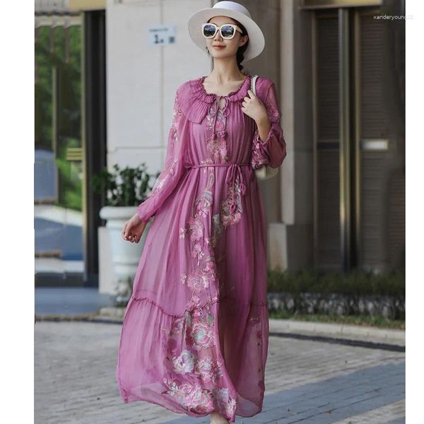 Vestidos de festa primavera de lótus roxo colarinho feminino de luxo de luxo de luxo bordado vestido de férias à beira -mar bordado