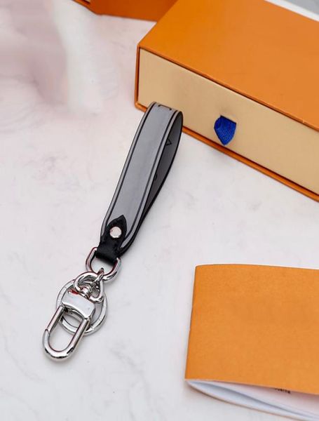 Acessórios de chaves de chaves de chaves de marca de alta qualidade de altos e qualificados design projetam o anel -chave de metal sólida cadeias de chaves da caixa de presente