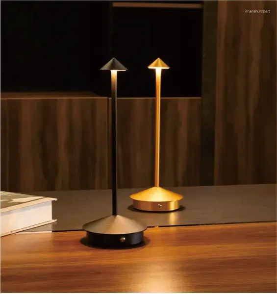 Lâmpadas de mesa Creative Dining Touch Led El Bar Coffee Pina Pro Lamp Rechargable Lampada da Tavolo Decorative Desk