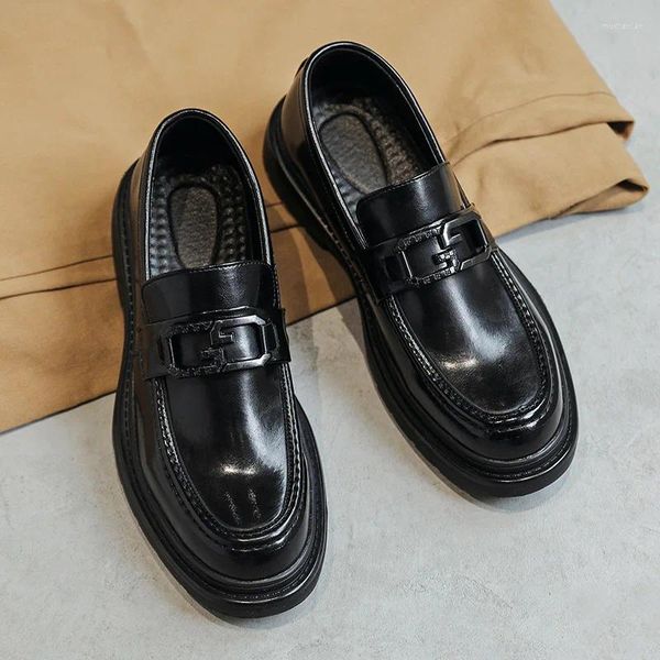 Casual Shoes Herren Frühling und Herbst Koreanische Version der britischen Mode ein Fuß dicker Sohle großer Größe