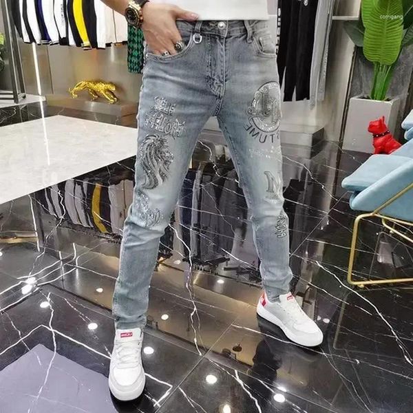 Jeans masculinos Slim Fit Graphic Troushers Calça de cowboy masculino com impressão punk magro para homens strassões de cachimbo apertado jeans de inverno gótico gótico