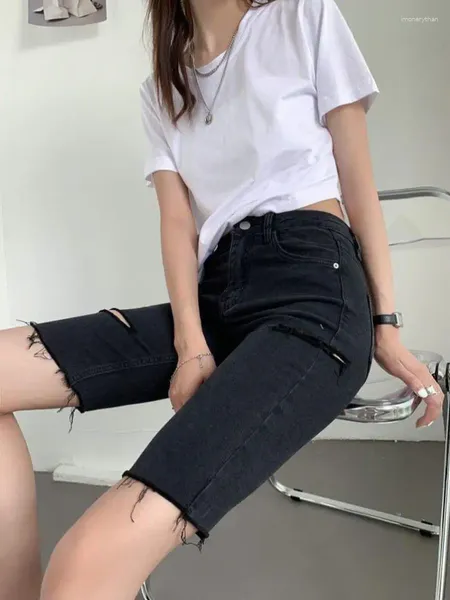 Shorts femminile Black High Waist Hole Jean Women Fashion Vintage Streetwear 2024 Summer Slim Denim Pantaloni corti Versatile Casualmente Chic