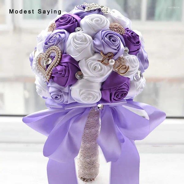 Flores de casamento 8 cores Buquês de rosas artificiais roxas 2024 Moda Crystal Bridal Acessórios Ramo de Flores Novia