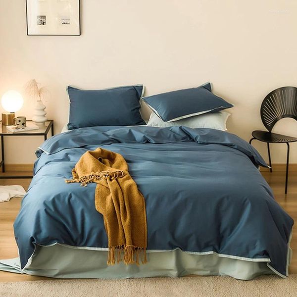 Set di biancheria da letto 2024 cotone lungo cotone letto a quattro pezzi Linence est a colori semplici Stampa reattiva semplice blu navy in stile nordico