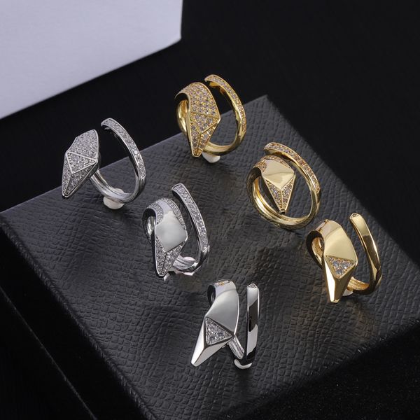 6 Optionale Designer-Gewinde Open plattiert 18 Karat Gold Set Kristall Strass Ring Geometrisches Dreieck Luxus Frauen Hochzeitsgeschenkzubehör