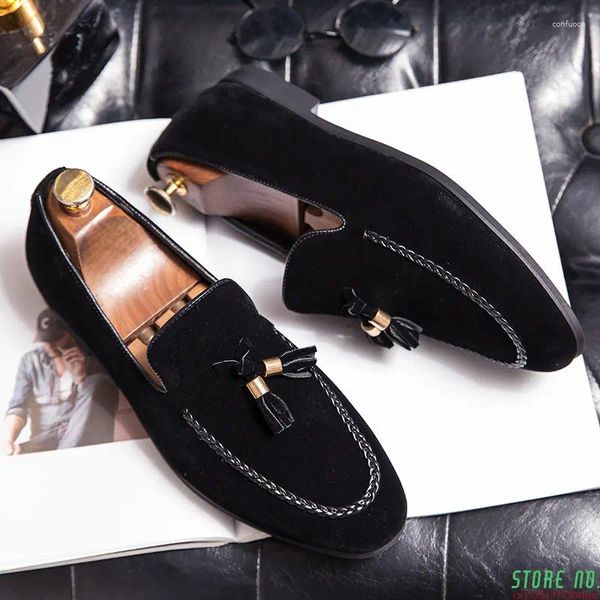 Sapatos casuais Couro masculino para homens mocassins confortáveis ​​mocasins marrons pretos camurça mocasinos