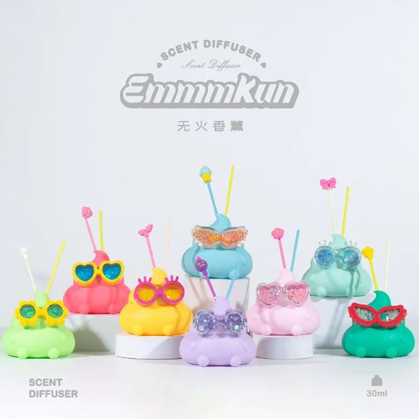 Emmmkun Scent Diffuser Series Mini Blind Box Toys Mystery Cine Action Figura Kawaii Modello Designer Bambola 240426