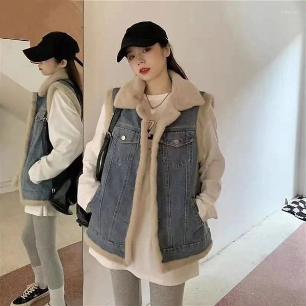 Frauenwesten Frühling Sommer Nachahmung Lambhair Frauen Denim Weste 2024 Temperament Damen Outerwear