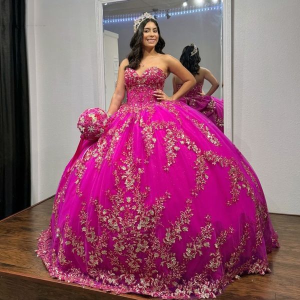 Rosa rosso lucido Quinceanera abito da ballo APPLICA APPLICA Crystal perline di cristallo da spalla Sweet 16 Vestido de 15 Anos