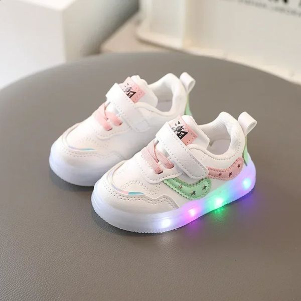 Baby LED Shoes para meninos meninas Luminous criança crianças tênis de fundo macio com luzes LED brilhando tenis 240426