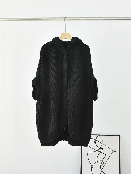 Jackets femininos femininos com zíper da corrente de miçanga de comprimento médio outono 2024 ladra feminina Hollow fora de manga comprida casaco com capuz
