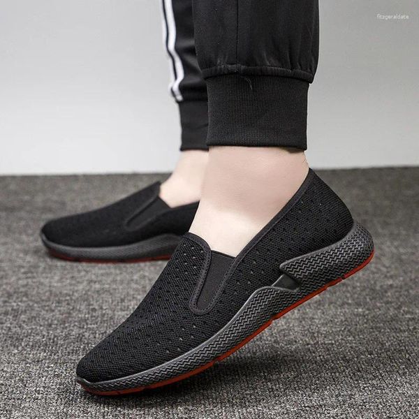 Sapatos casuais malha masculina 2024 Trabalho de verão de verão plano Black Walking Non Slip Sports confortável para homens