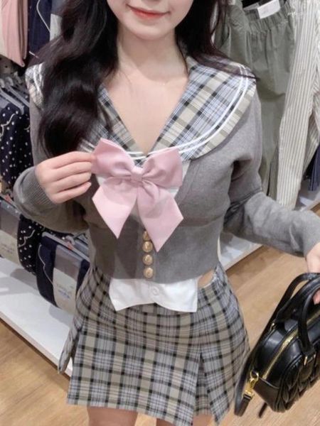 Vestidos de trabalho Winter College Style Free Set Piece Women Bow Plaid Skirt Skirt Suit Feminino coreano Designer de moda Casual Kawaii 2024