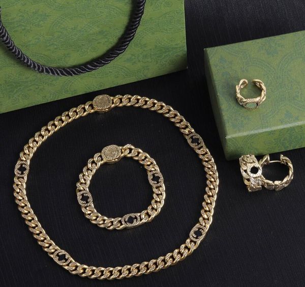 Tasarımcı Mücevher Seti Jewlery Tasarımcı Kadınlar Kolye ve Bilezik Altın Küpeler Tasarımcı Bilezikler G Mücevher Seti