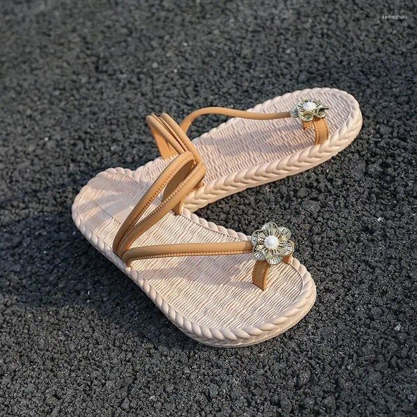 Flippers mulheres chinelos flaps strass sandals planos mulheres bling citive dedo prateado moda de praia vestido de praia verão