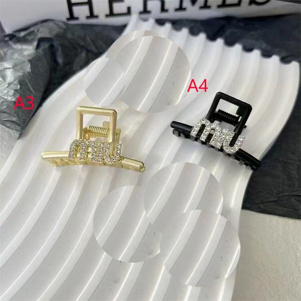 Barretas de luxo Triângulo invertido P Brand Designer Rhinestone Letters Metal Grip Clip Retro Ponytail Hair Clip Clip Clip Feminino Acessórios para Cabelo da Moda