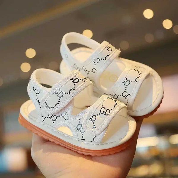 Slipper Baby koreanische Sandalen 2024 Frühlings-/Sommermädchenschuhe Kleinkind Baby Boy Schuhe H240504