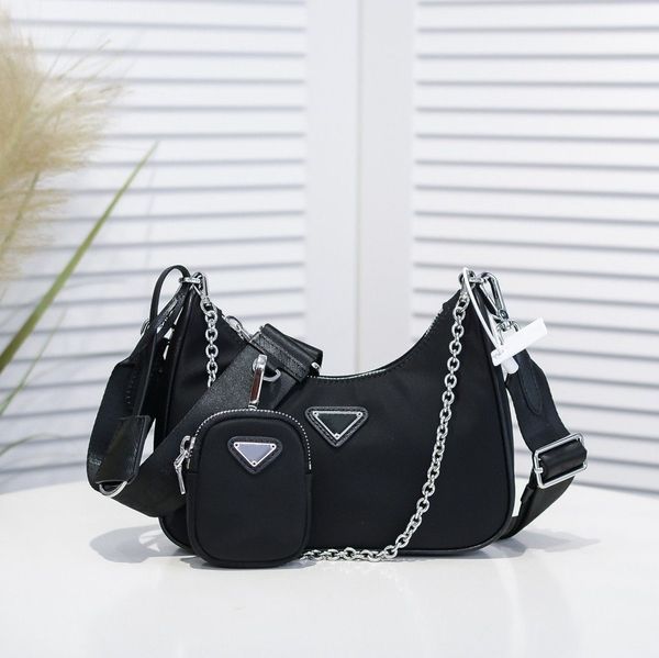 7a Black White Designer Bolsa de ombro Womens Mens Triângulo Bolsa de Axila Crossbody Half Moon Bolsa Bolsa de bolsa de luxo