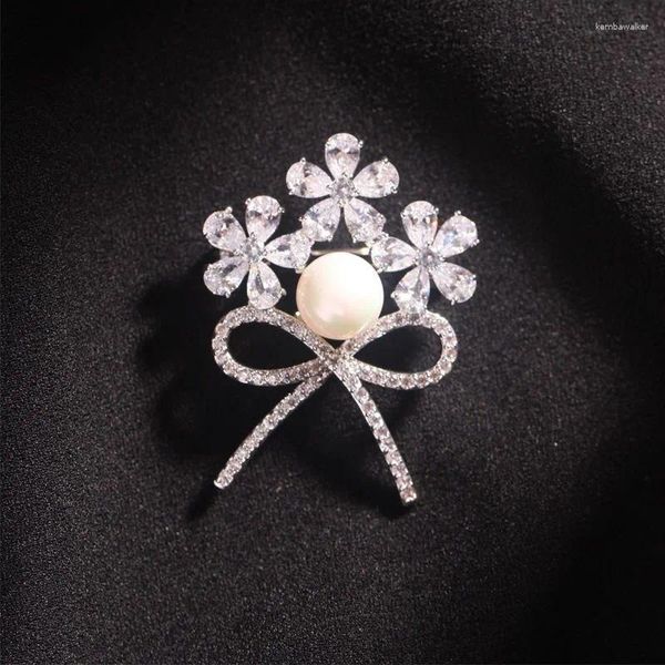 Broches Ansheli Elegant Pearl Bow Tie de zircão para mulheres Pinos de cor prata Moda Cardigan Cardigan Jewelry Brooch Gifts