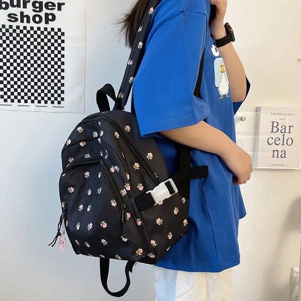 Bolsas escolares de nylon leves Bolsa de viagem Mini Fresh Postned Backpack Alunos