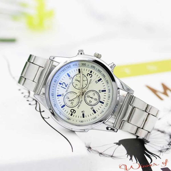 Armbanduhren Mens Luxus Edelstahl Sport Quarz Stunden Uhr Simulation Reloios Maskulinos H240504