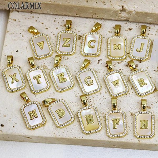 Collane a pendente 10 pezzi di alta qualità con guscio bianco zircone Lettera iniziale medaglia rettangolo femminile accessori per gioielli alla moda 60415