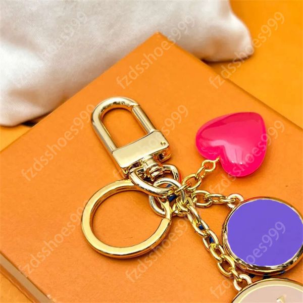 Designer Keechain Bag di lusso Canno a forma di cuore a forma di tastiera Pendenti Gold Keyring Ornament Keechchains7