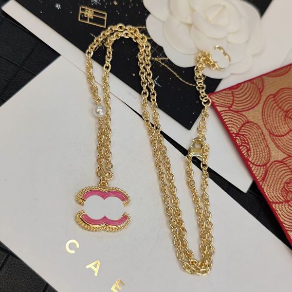 Luxus 18K Gold-plattierter Halskettenmarke Designer Designs Luxus-Halsketten für elegante charmante Frauen hochwertiger Schmuck mit hochwertiger Halskette Box