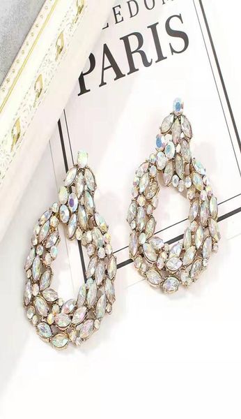 Kadınlar için bütün su damlası sarkan küpeler lüks tasarımcı bling elmas uzun sarkan küpe altın rhinestone jewlery IE9377496