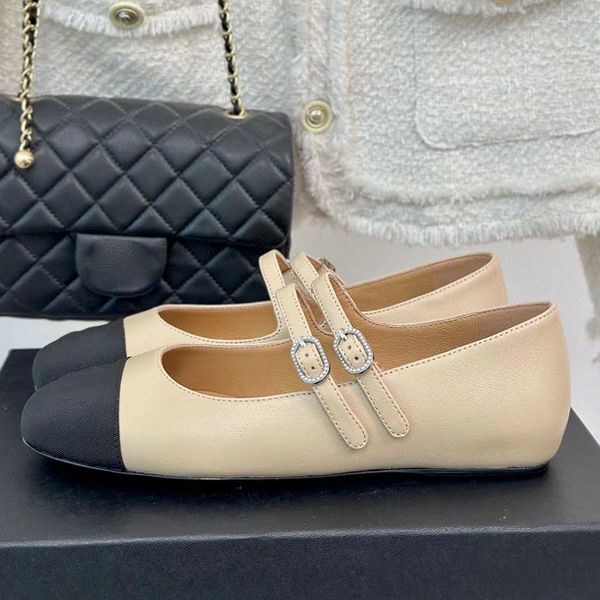 echte Leder runde Zehen Frauen Ballet Flats Landebahn Heißer Verkauf süßer Stil One Gürtel Schnalle Gurt Flach mit außen Gehen bequeme Flachschuhe Designerschuhe