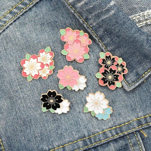 Broschen rosa Kirschblüten Pflanzenlegungslegierung Metall Emaille Pins Kleidung Rucksack Revers Abzeichen Schmuckzubehör für Unisex Geschenk