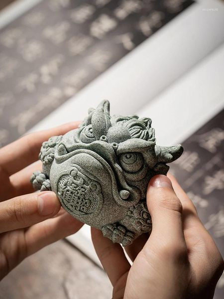 Dekorative Figuren Grüne Sandstein Tea Haustier Dekoration Boutique kann goldene Kröten chinesische Tisch -Set Senior -Vermögen anziehen